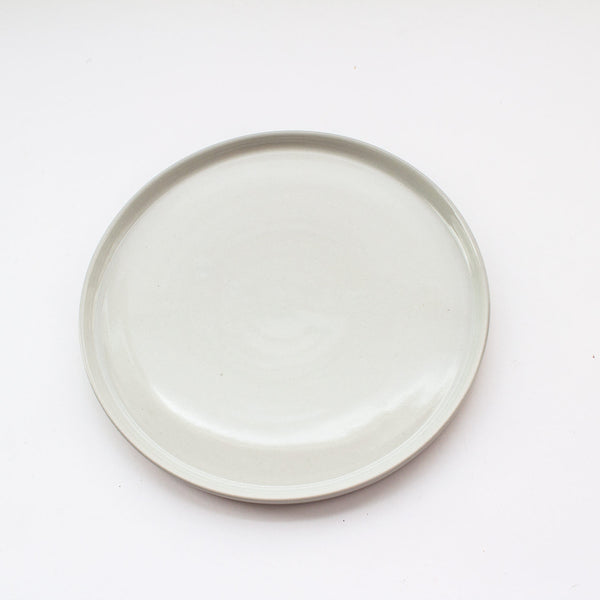 W//R//F//Labs Dinner Plate Rental