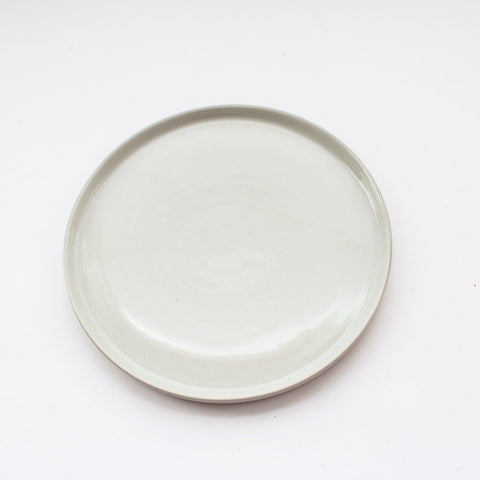 W//R//F//Labs Dinner Plate Rental